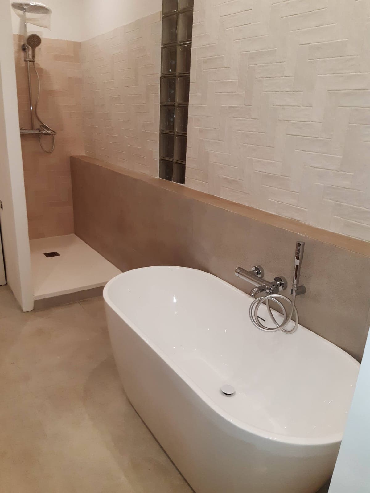 Douche italienne carrelage grand format - Haubourdin
